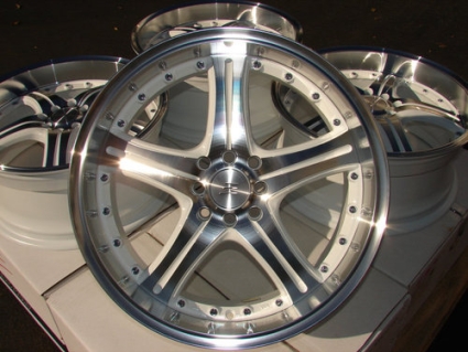 What other vehicles use a 5x100mm bolt pattern? - Scion FR