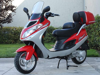 150cc 4 STROKE SCOOTER. 