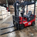 Tuff Lift 3300 Pound Electric Forklift With Side Shift 118" Lift CPD15